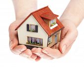 picture of house  - The house in human hands - JPG 