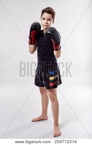 Poster: Young Muay Thai Fighter