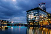 picture of bridge  - Foot bridge linking BBC media city and Imperial War museum at the Salford Quays - JPG 