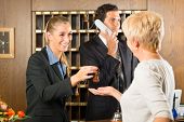 picture of receptionist  - Reception  - JPG 